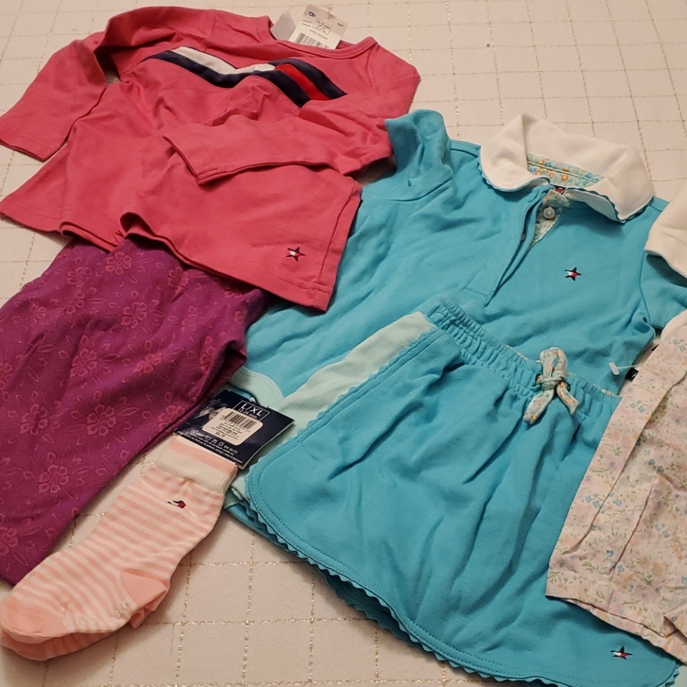 Tommy Hilfiger 8 pc ensemble